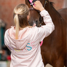 Laden Sie das Bild in den Galerie-Viewer, SUMMER PULL OVER JACKET - PASTEL PINK - Biniebo
